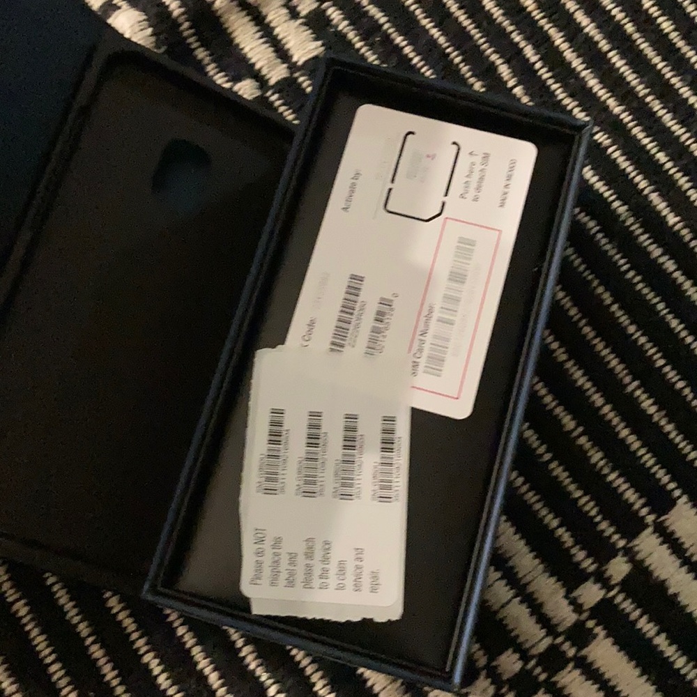 Box (read description) - Picture 2 of 4